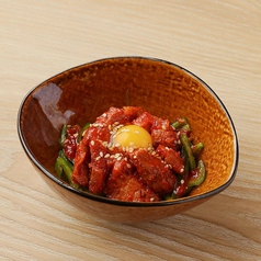 鮪ほほ肉のユッケ