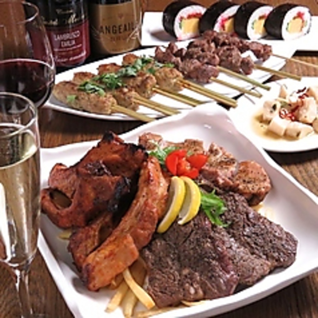 フラッと立ち寄ってものお得な単品飲み放題もございます！メニューに迷ったらまずは串焼きから。