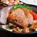 料理メニュー写真&nbsp;ローストポーク　シャルキュトリソース
