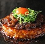 当店イチオシ「月見ねぎスジ玉」◎豚肉と九条ネギの具沢山でふわふわ食感、お子様にも大人気の逸品！