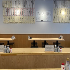 テーブル席もご用意ございます。