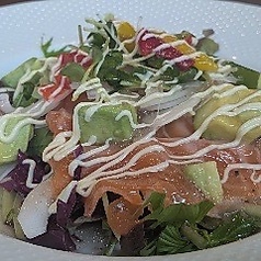 サーモンとアボカドのイタリアンカルパッチョ