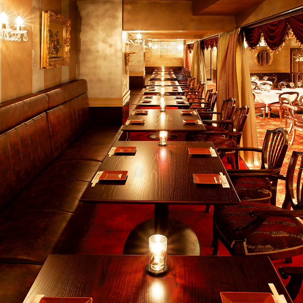 【１Ｆ】グループで騒げる大個室から、記念日や誕生日向けの小個室まで、様々なシーンにピッタリ♪