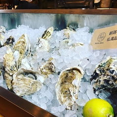 牡蠣と肉たらし ビストロAKIRA 四ツ橋 新町のおすすめポイント1