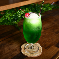  自家製メロンクリームソーダ