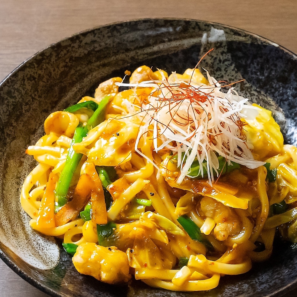 ガツッと食べたい！岡山ホルモン焼きうどん