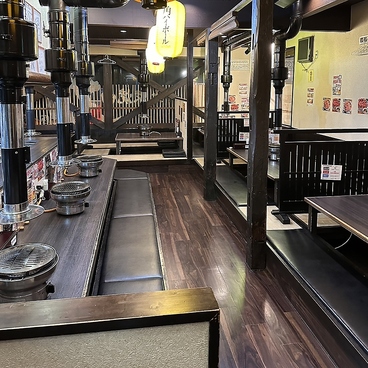 焼肉力【飲めるロースの名店】八日市店の雰囲気1