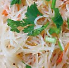 じゃがいも細切り甘酢和え/干し豆腐千切り和え/ピーマンきゅうりねぎ甘酢和え