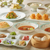 特別な瞬間を彩る、贅沢なコース料理と飲み放題