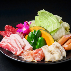 やまよしお肉の盛り合わせ(3-4人前)