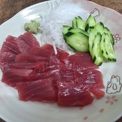 地元産マグロ刺し