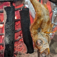 臨場感あふれる原始焼き