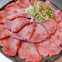 炭火焼肉 ホルモン やまけん 草薙店のおすすめポイント1