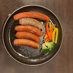 鉄板仕込みの本格的ソーセージ