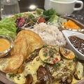 料理メニュー写真&nbsp;煮込みハンバーグ マスタードのオランデーズソース