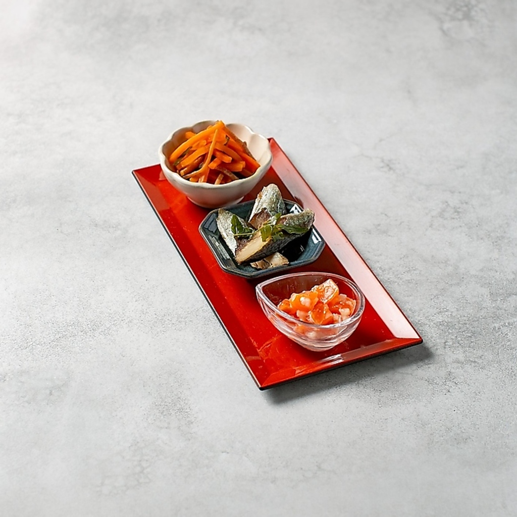 【地元の味を楽しむ】福島の郷土料理や地酒を楽しむメニューで特別なひとときをご堪能ください。