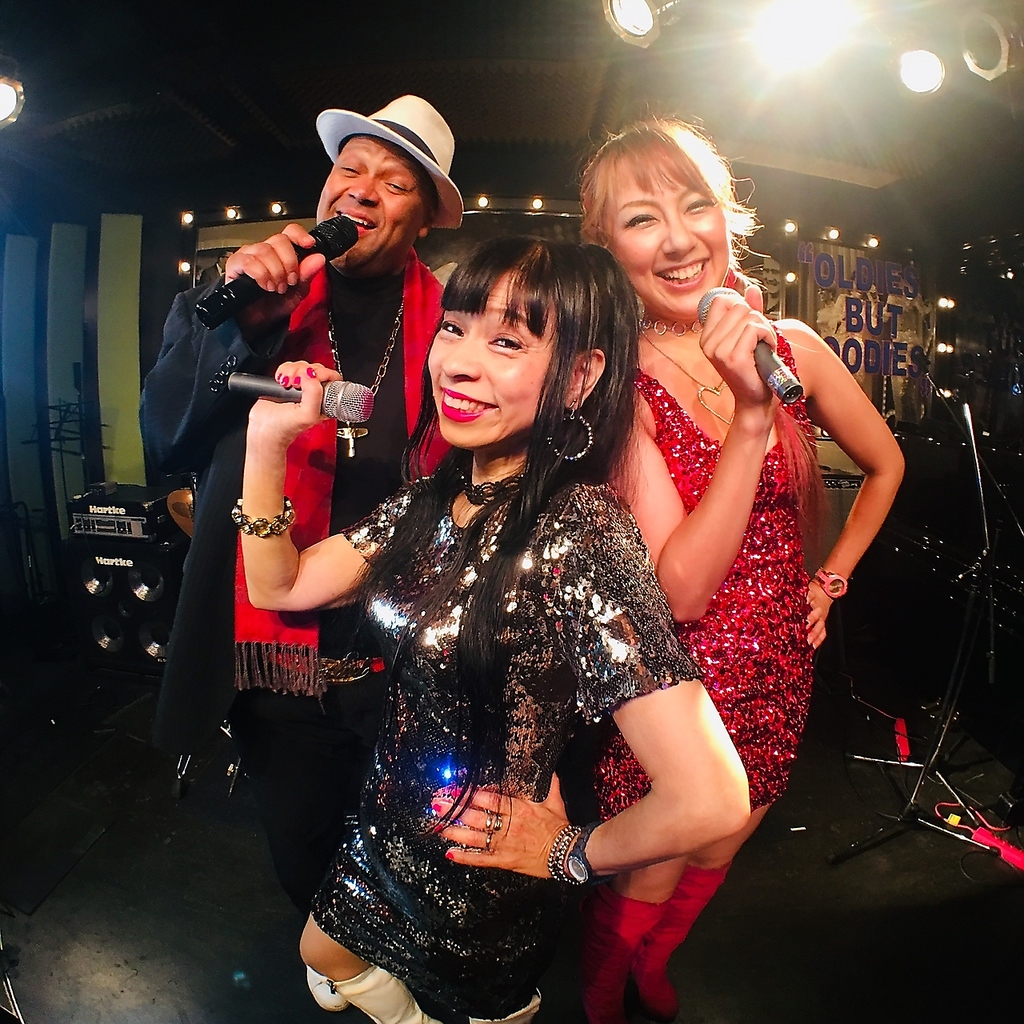 リクエストした曲を歌ってもらえます♪リストの中からお好みの曲をチョイスしてリクエストしてね★