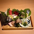 料理メニュー写真&nbsp;一押し！赤身・中とろ入り　日替わり！魚魂9点盛り