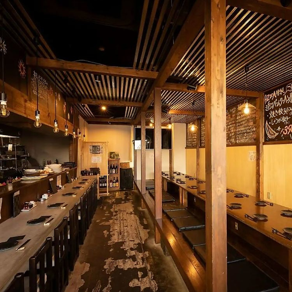 店内にはお一人様でのご利用にもぴったりなカウンター席がございます！お気軽にお立ち寄りください！