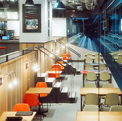 テーブル席一例