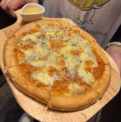4種のチーズピザ