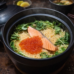 鮭いくらの釜飯