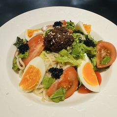 キャビアサラダうどん