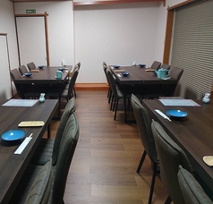 2階はテーブル椅子個室へと大リニューアルしました！ゆったり楽に座れると好評です！