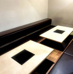 4名様で座れる掘りごたつ席もあり◎