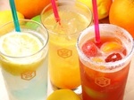 種類豊富なカクテルをご用意。お酒の飲めない人にノンアルコールカクテルもあり。