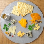 目でも楽しいチーズ料理♪「五感で楽しむ」チーズ料理専門店で楽しいひと時を◎