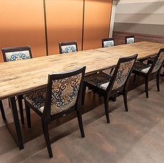 【宴会場】最大24名様まで利用可能な個室をご用意。家族会、ママ会、会社の宴会など幅広くご利用いただけます。