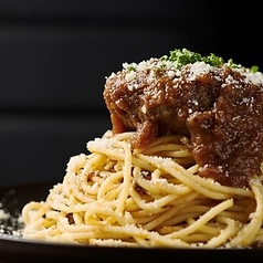 せんげん台駅4分！こだわりの肉料理とお酒で乾杯！