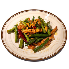 四季肥腸(インゲンとモツの旨辛炒め)