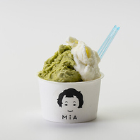 牧場直送のジェラートと自家製酵母パン。