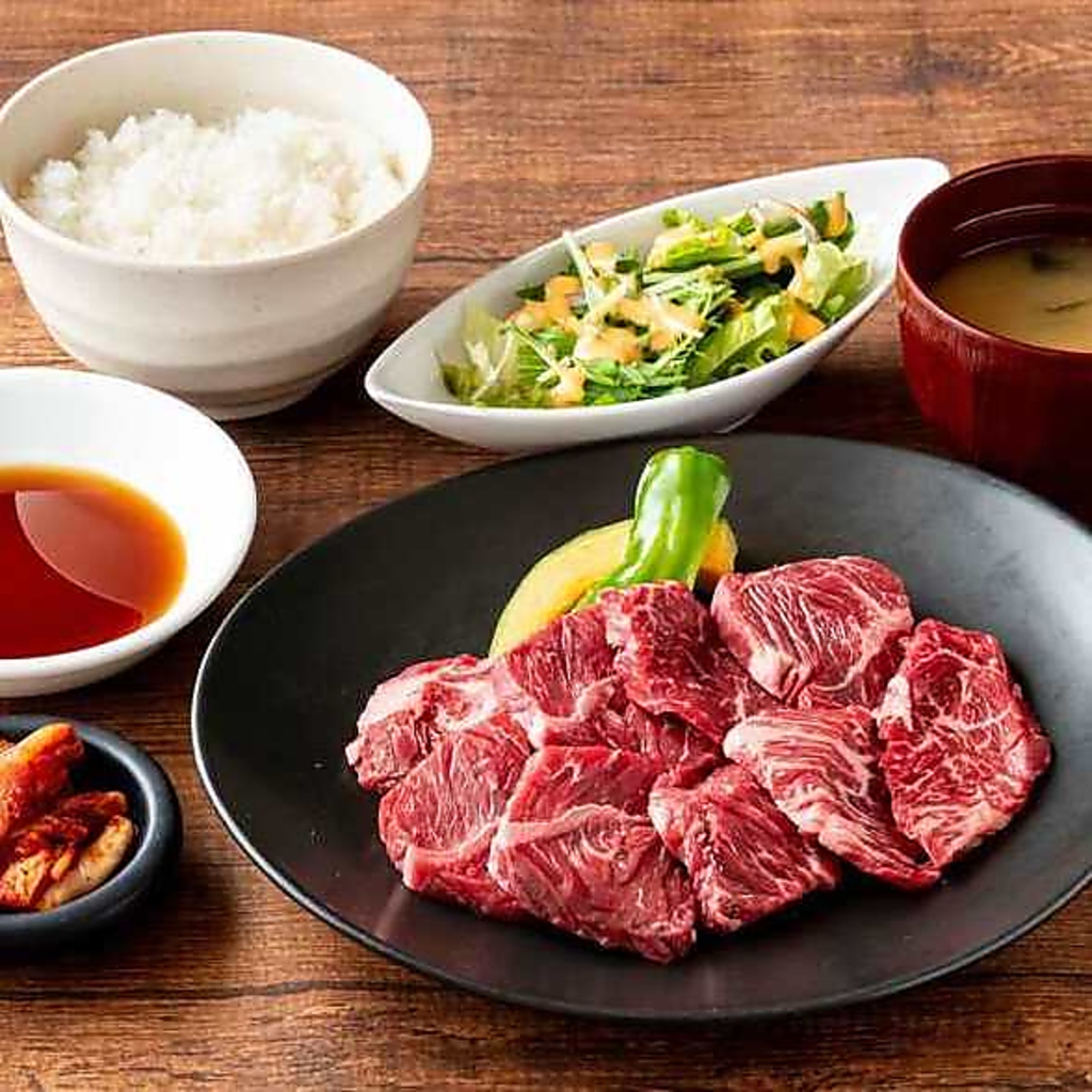 お得な焼肉ランチメニューを多数ご用意しております☆ご飯大盛り無料が嬉しい！