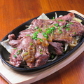 料理メニュー写真&nbsp;牛サガリ鉄板