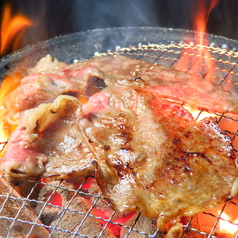 生肉にこだわり、最高のお肉の提供を徹底しています