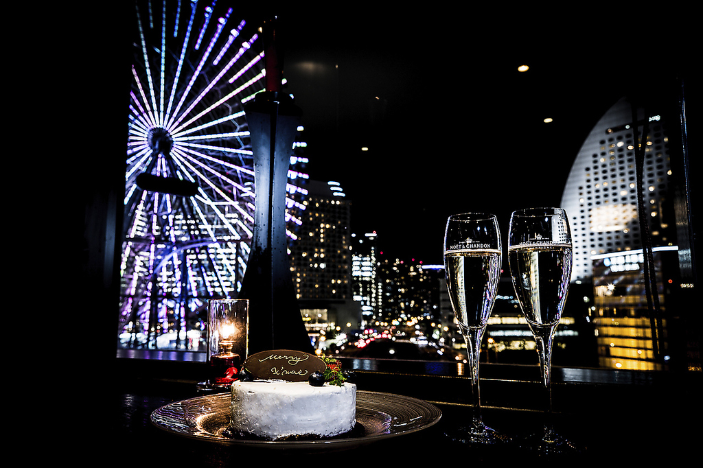 夜景を見ながら女子会などの飲み会、宴会が楽しめます。