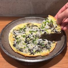 釜揚げしらすのワサマヨピッツァ