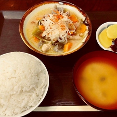 もつ煮定食