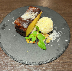 イタリア産パルミジャーノ・レッジャーノ使用!パルミジャーノチーズケーキ