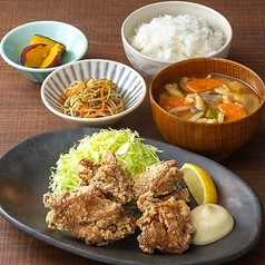 国産鶏の唐揚げ定食