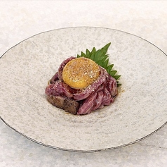 和牛炙りユッケ