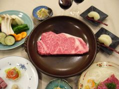 肉問屋直営の高品質肉 黒毛和牛コース5500円～