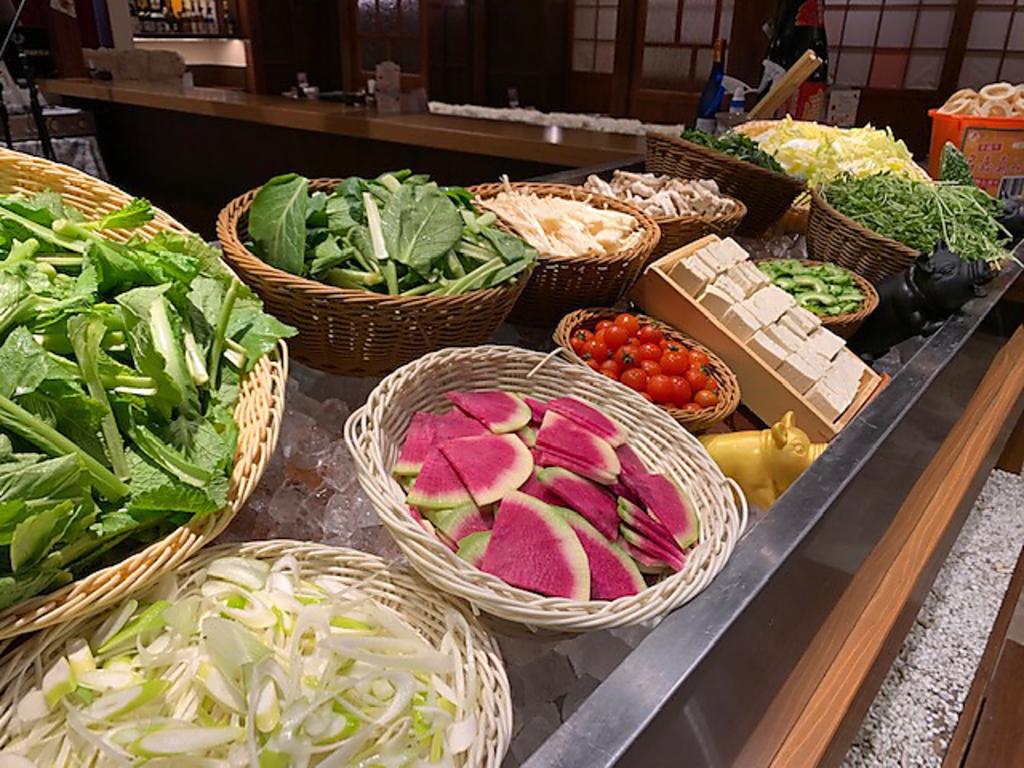 免疫力・抵抗力UPには新鮮野菜が欠かせません！全てのコース島野菜食べ放題付き！！