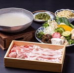 【アレルギー対応】貝アレルギーの方は、「沖縄県産鰹つゆしゃぶ」をご提供しております。