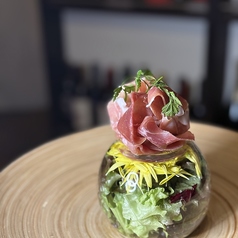 ハモンセラーノのシーザーサラダ