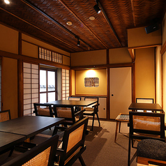 京都の歴史ある建物ならではを感じていただけるお部屋。記念日、女子会、合コン、なんでもご利用いただけます！