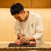 会話を楽しみながら、職人技を見ることができる特等席